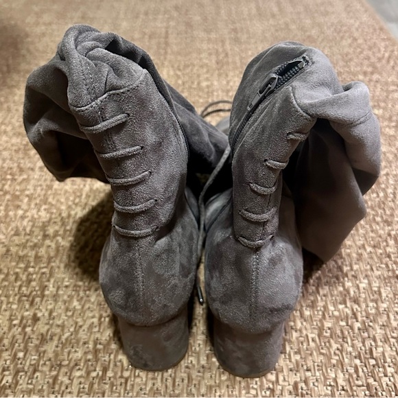 Steve Madden Elegant Gray Over-the-Knee Suede Boots Size 9.5 - Picture 4 of 8